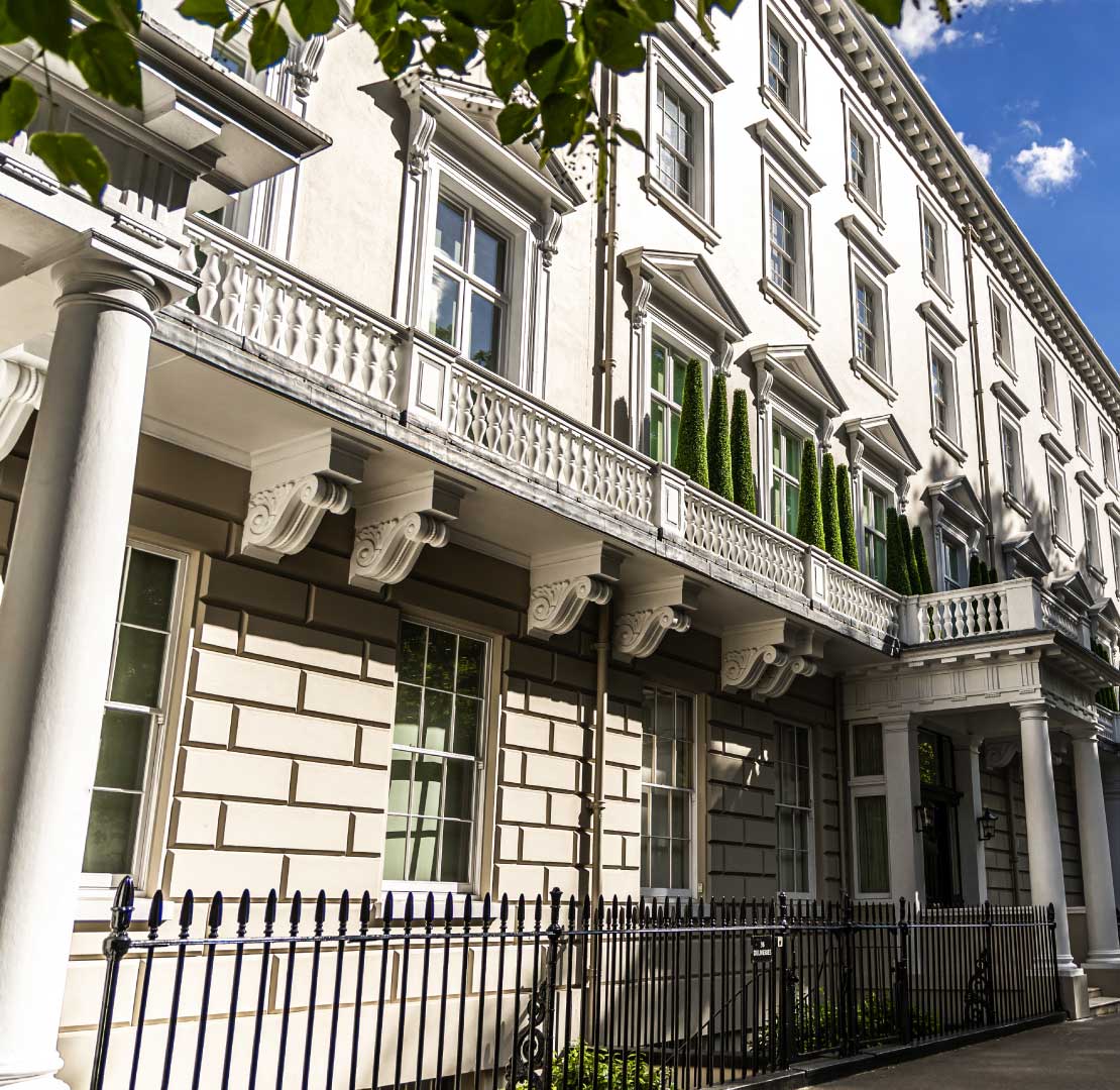 Montrose London Outer Building